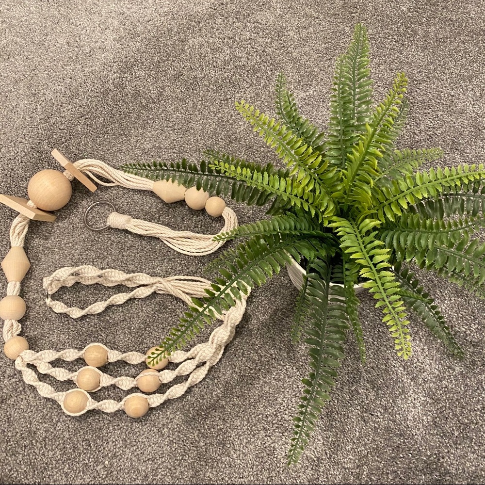 SOLD 🪴 Hanging Plant Holder Plant Macrame